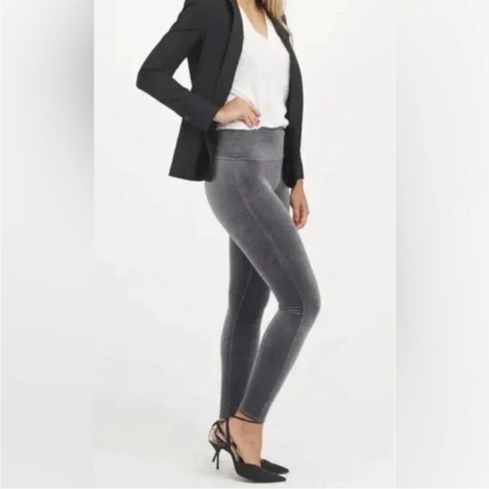 Spanx Women's Velvet Leggings in Silver Chrome Size Small (S)